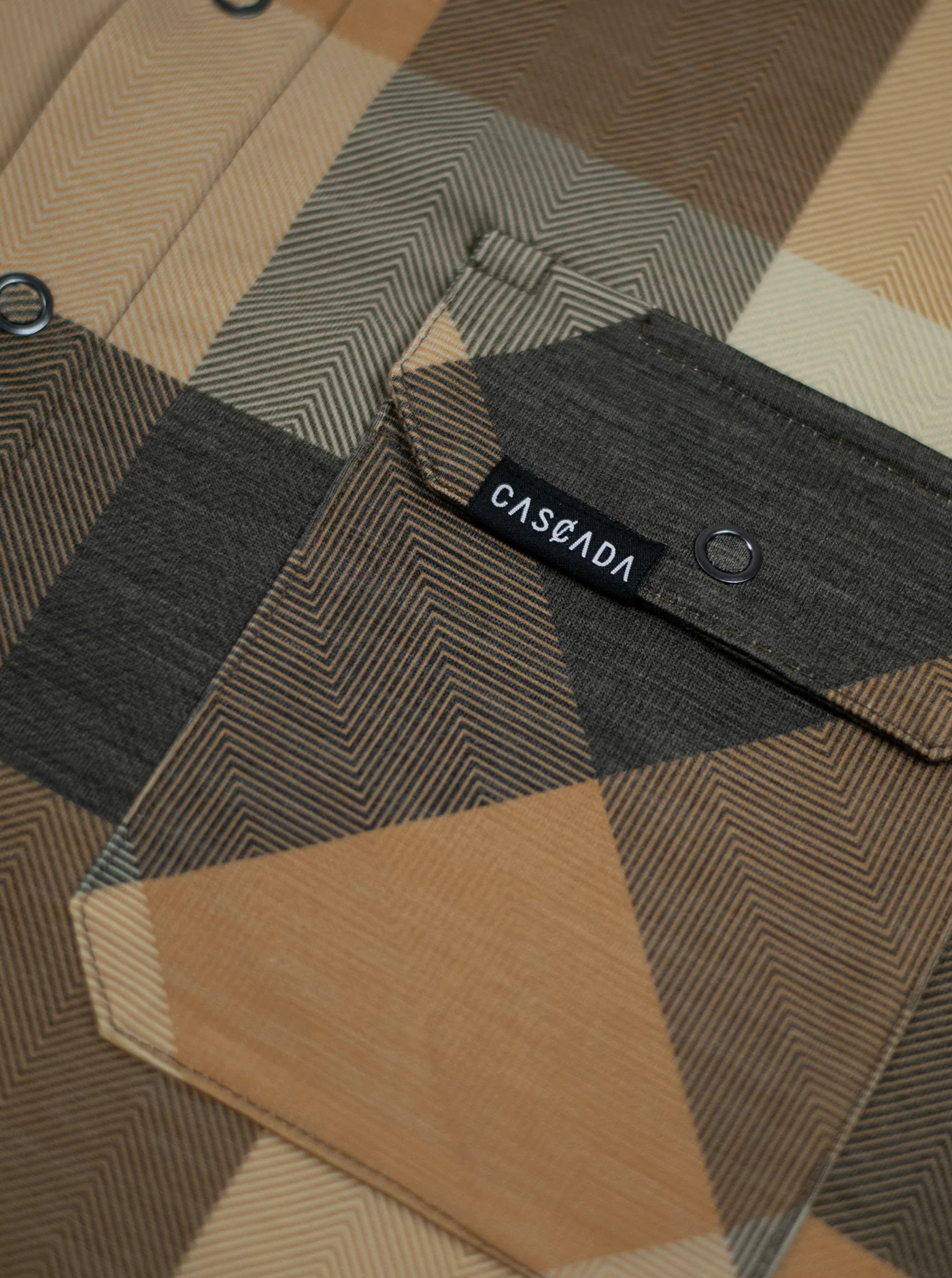 Land Outdoor Shirt - Chestnut Check - Image 4
