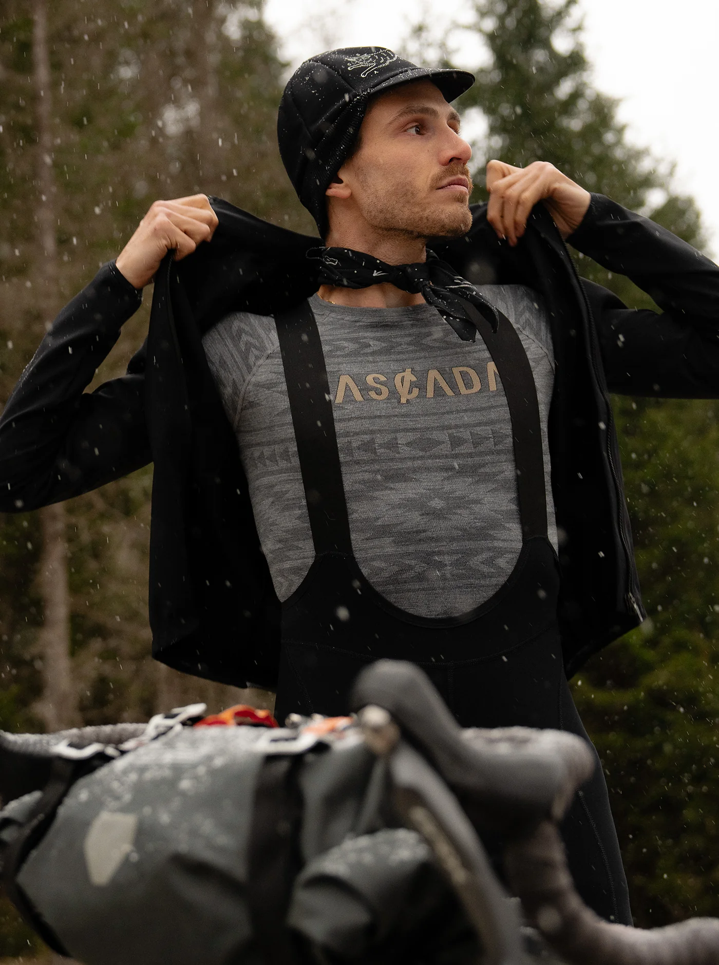 Merino Base Layer Long Sleeve Unisex - Earth Black - Image 13