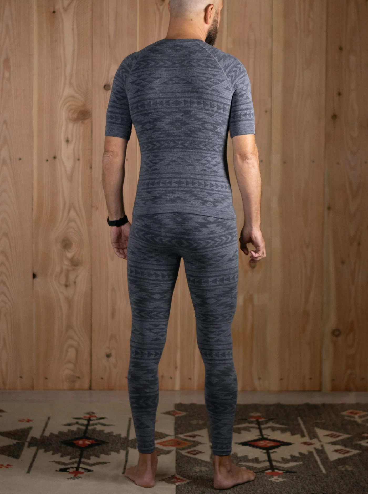 Merino Base Layer Short Sleeve Unisex - Earth Black - Image 10