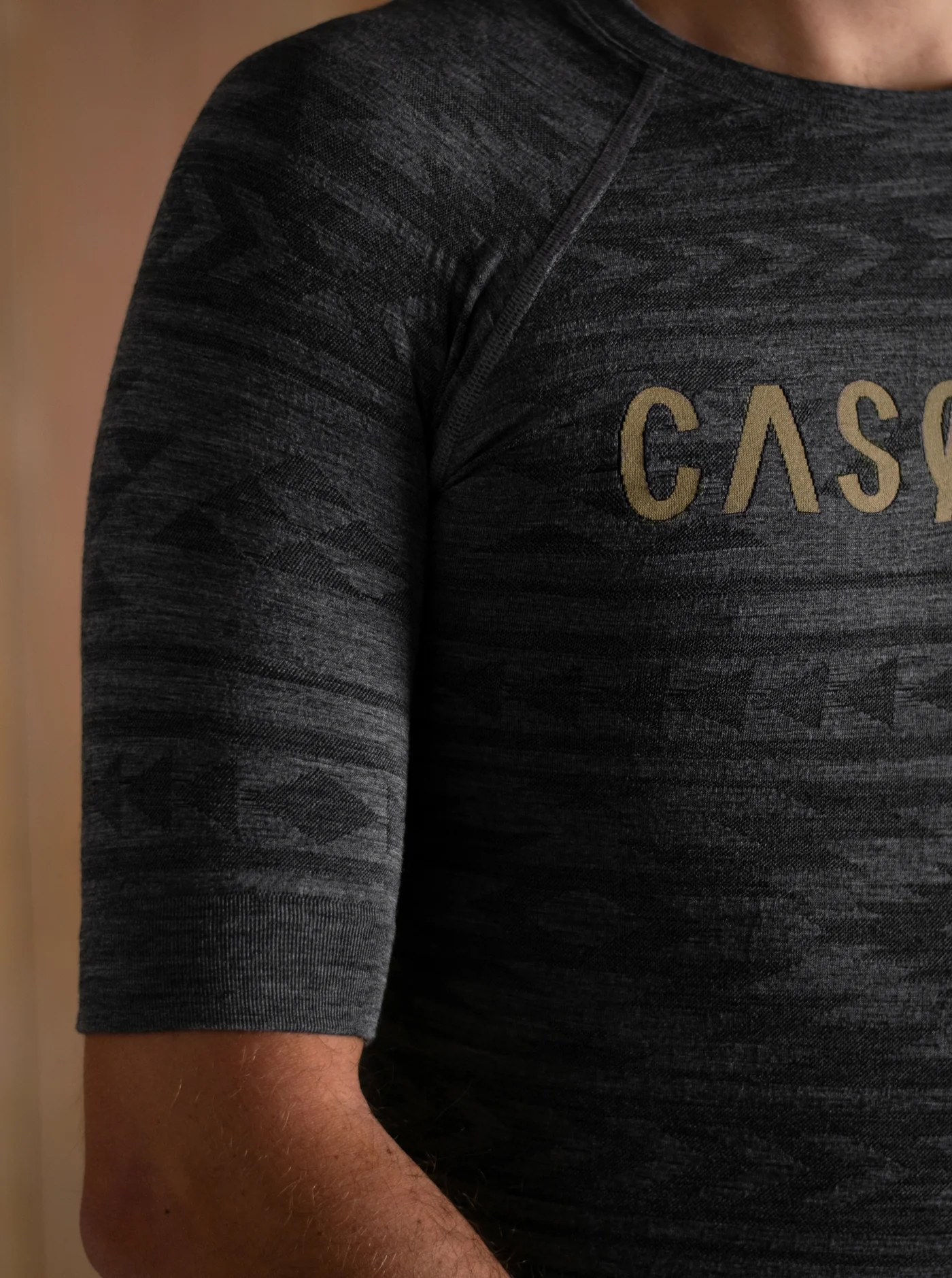 Merino Base Layer Short Sleeve Unisex - Earth Black - Image 3