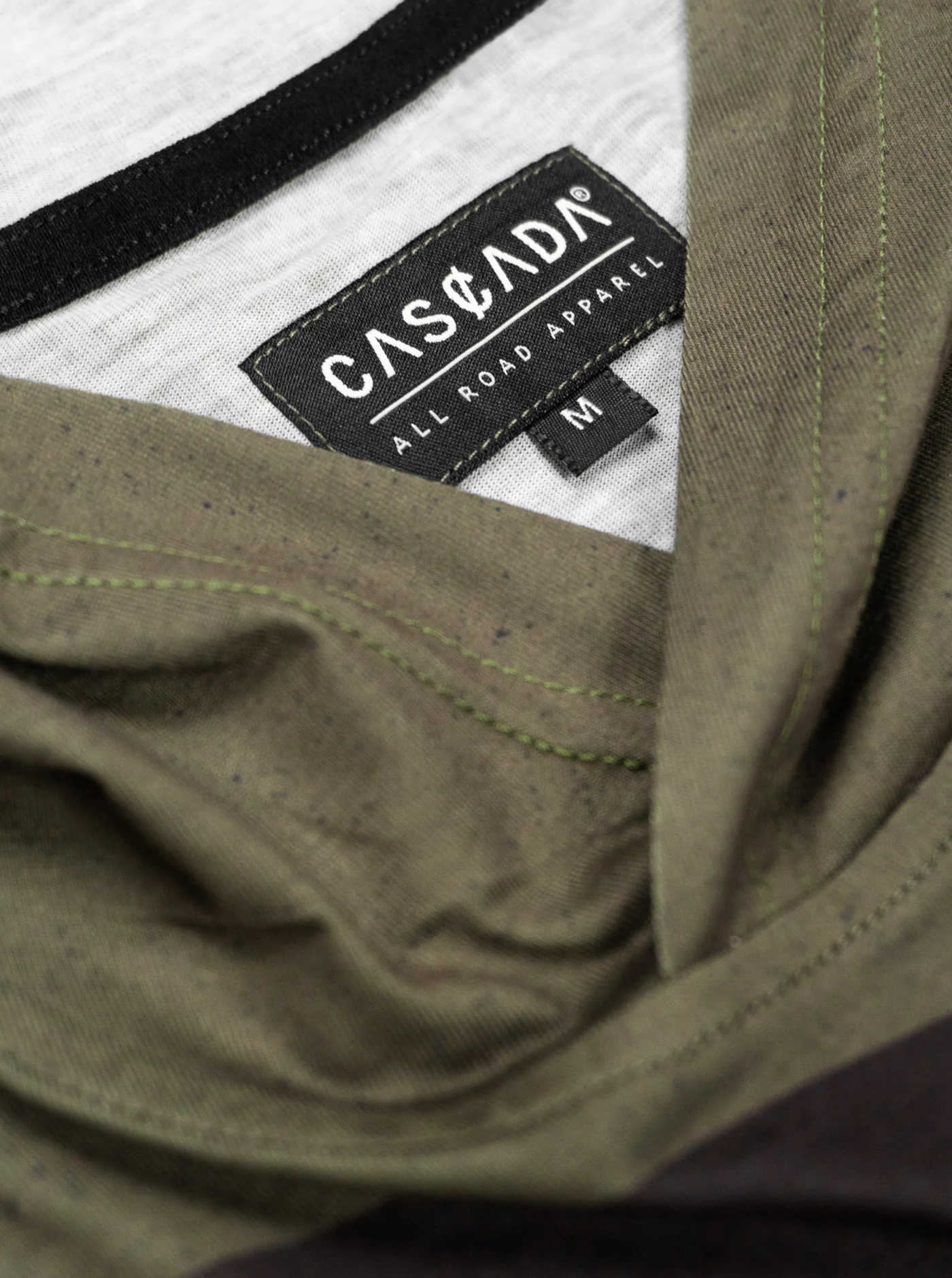 Trail T-Shirt Hoodie - Farlands - Image 4